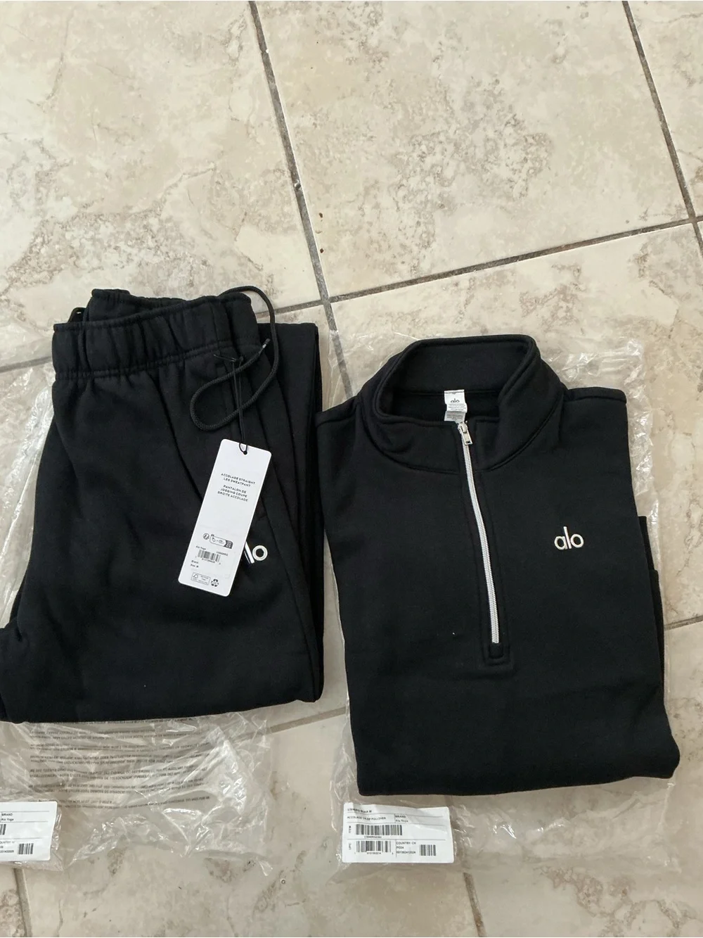 ALO Yoga Men’s Black Quarter-Zip Sweater